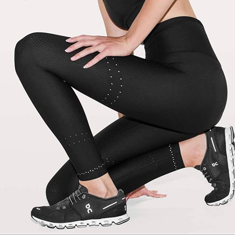 LULULEMON IN FOCUS RUN TIGHT SIZE 4